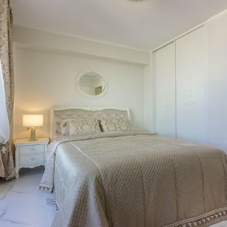 Front Line Parque Santiago 2 Lux Apartment