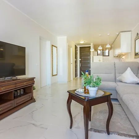 Front Line Parque Santiago 2 Lux Плая-де-лас-Америкас