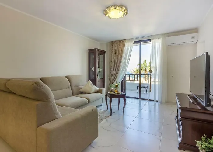 Front Line Parque Santiago 2 Lux Apartment